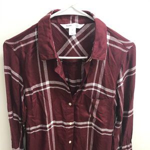 Old Navy The Classic Shirt - Small
